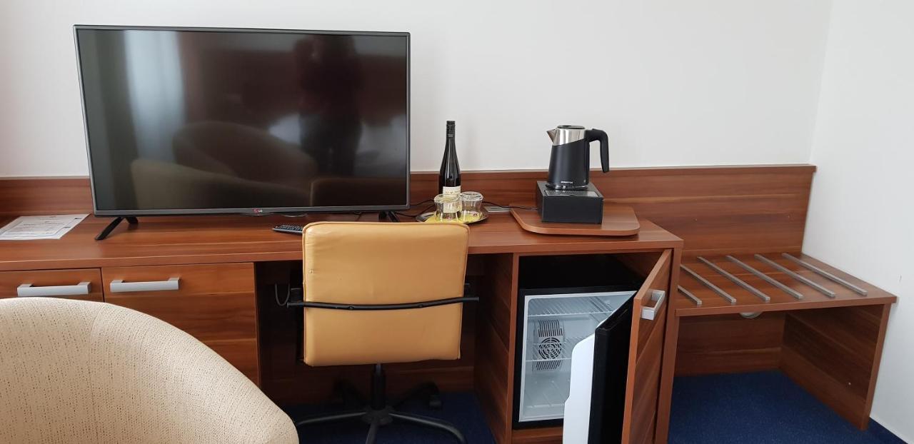 Wellness & Spa Lipno - Frymburk C410 Екстериор снимка