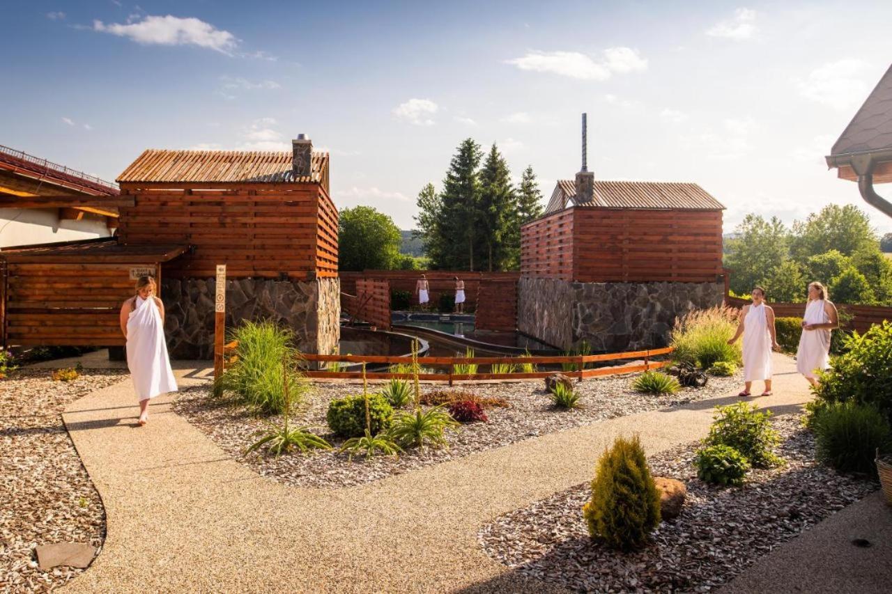 Wellness & Spa Lipno - Frymburk C410 Екстериор снимка